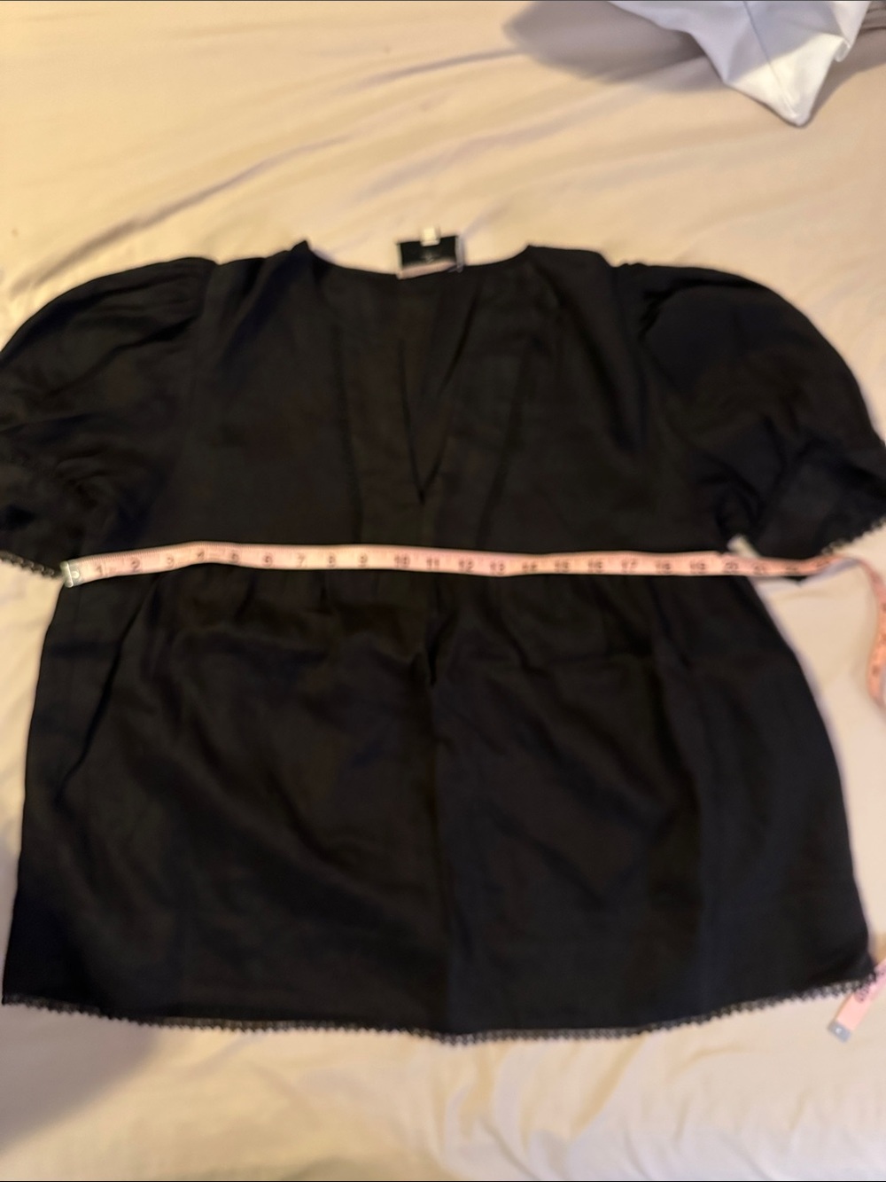 Tuckernuck After Hours Indra Linen Puff Sleeve Blouse in Black Size M - Picture 9 of 11